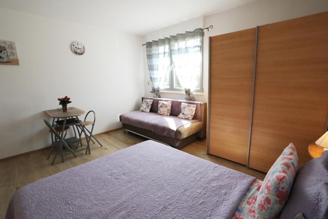 Ferienwohnung App Karla Pula Exterior foto
