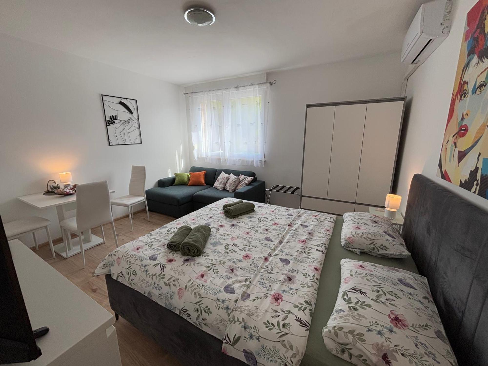 Ferienwohnung App Karla Pula Exterior foto